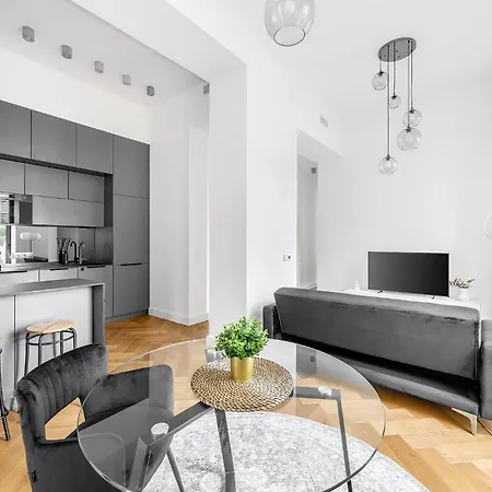 Διαμέρισμα Luxury In The Center *